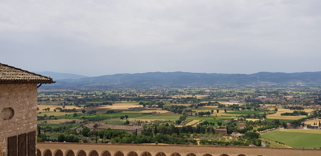 Veduta panoramica da Assisi, Umbria, Italia (foto di Claudia Radi)
